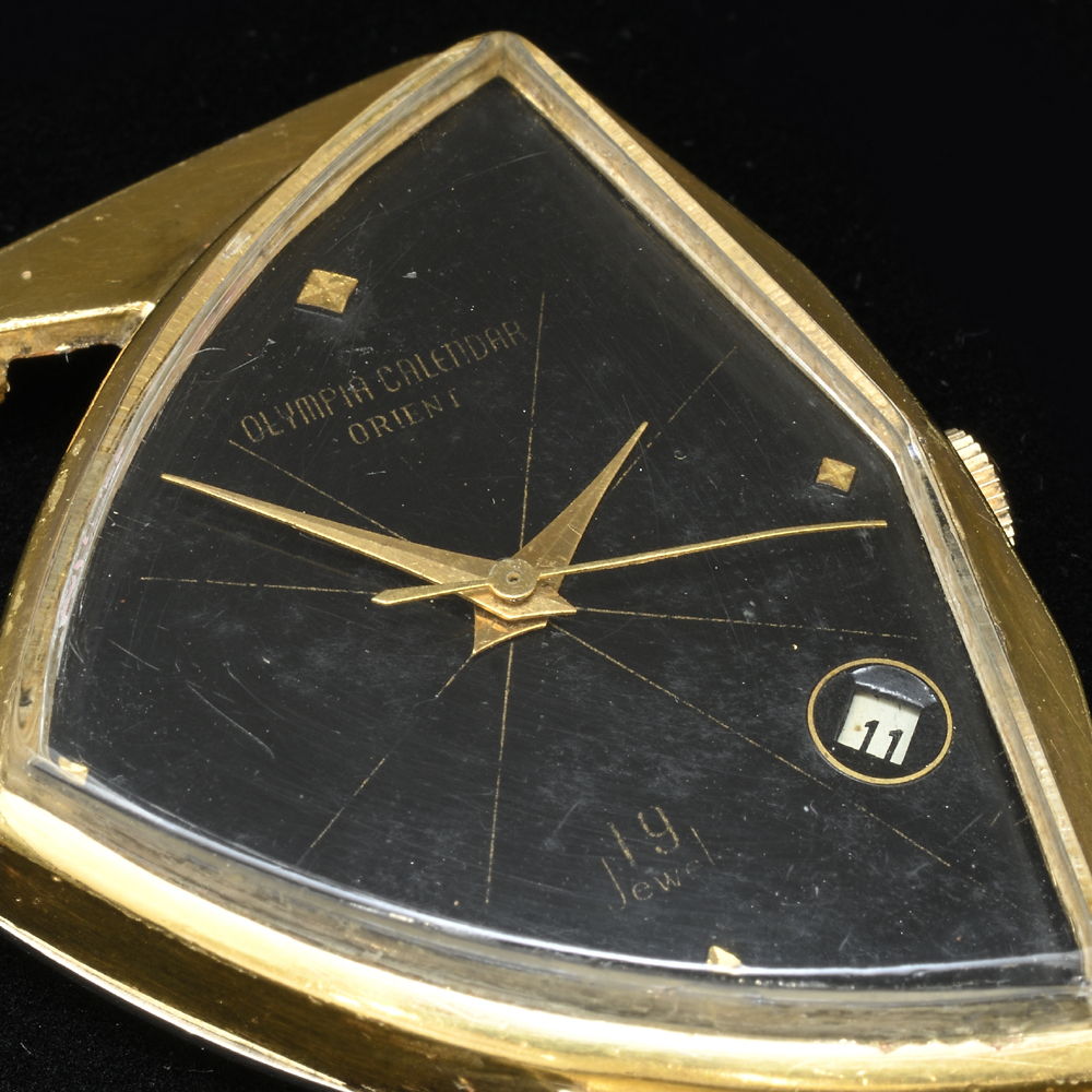 オリエント オリンピアカレンダー 三角時計 1960年代 金張り/SS裏蓋 手巻 W29842 メンズ アンティーク